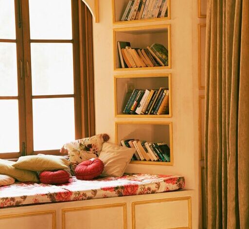 Tips for Creating a Cozy Reading Nook in Any Space